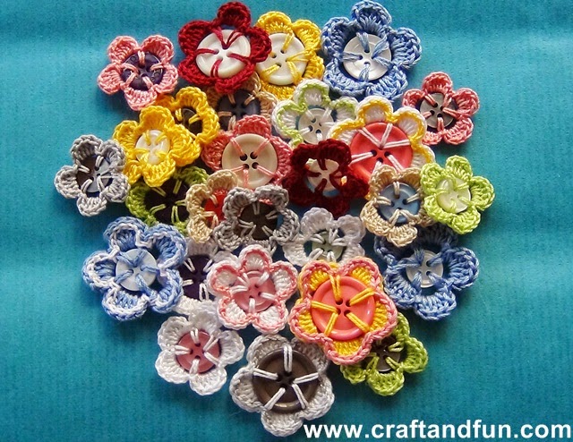 DIY Pretty Crochet Flowers with Buttons